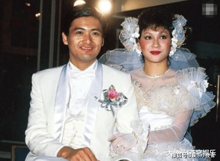 古天乐与周润发前妻同框, 看了两人的合照, 才知道什么叫“冻龄”_余安安