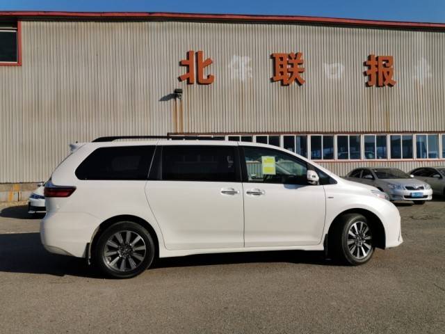 20新款丰田塞纳全新上市商务用车体验升级