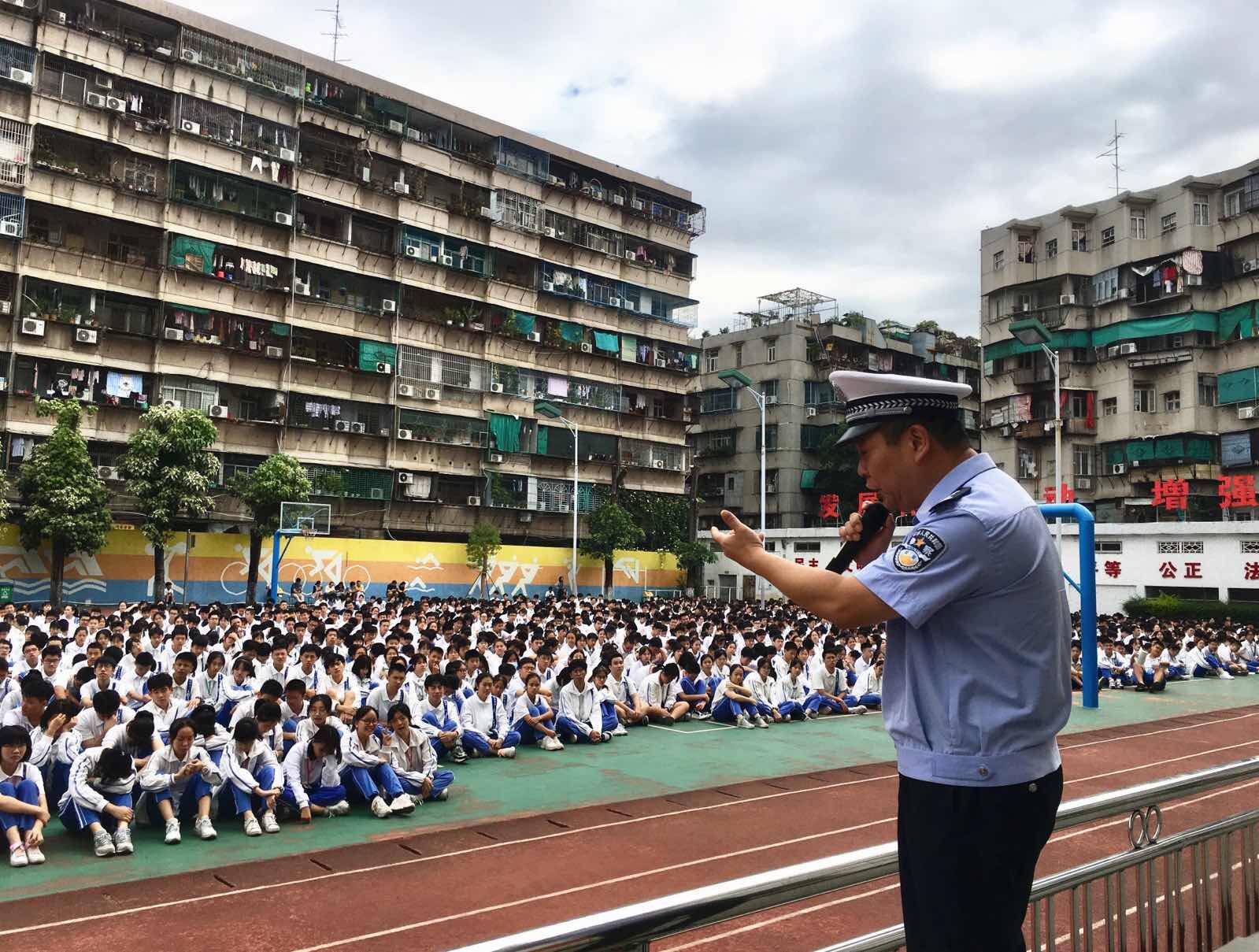 汕头市东厦中学北校区图片