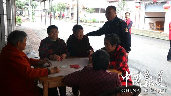 朱杨镇|江津区朱杨镇开展联合执法按下美丽乡村建设快进键