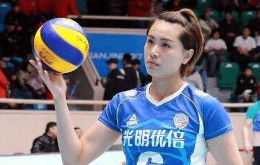 女排一姐曾春蕾!曾被誉为最低调的富二代,如今身材傲人颜值高!