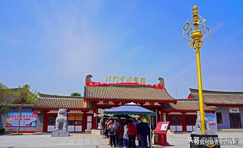 迎真身銀金花雙輪十二環錫杖法門寺博物館鎮館之寶克里克正在保護它