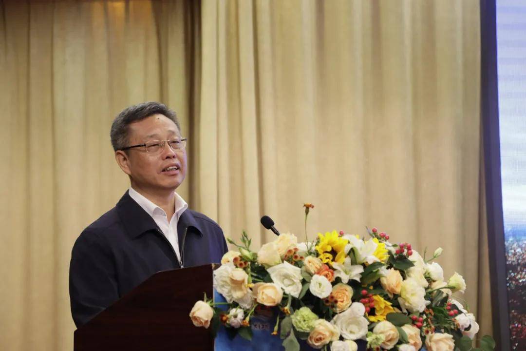 上饶市人大常委会主任朱寅健致辞江西上饶市人大常委会主任朱寅健