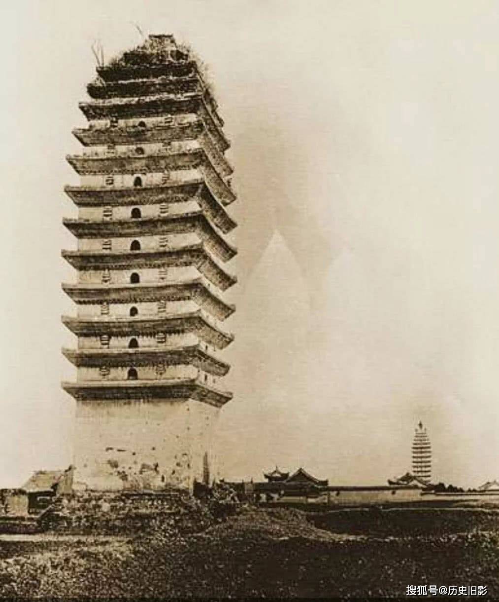 1903年昆明历史建筑老照片云南府城郭图与忠爱坊