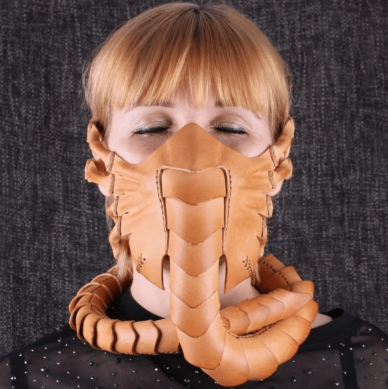 《异形》里的抱脸虫真是个可怕的小玩意儿,但既然它们还能盖住你的嘴