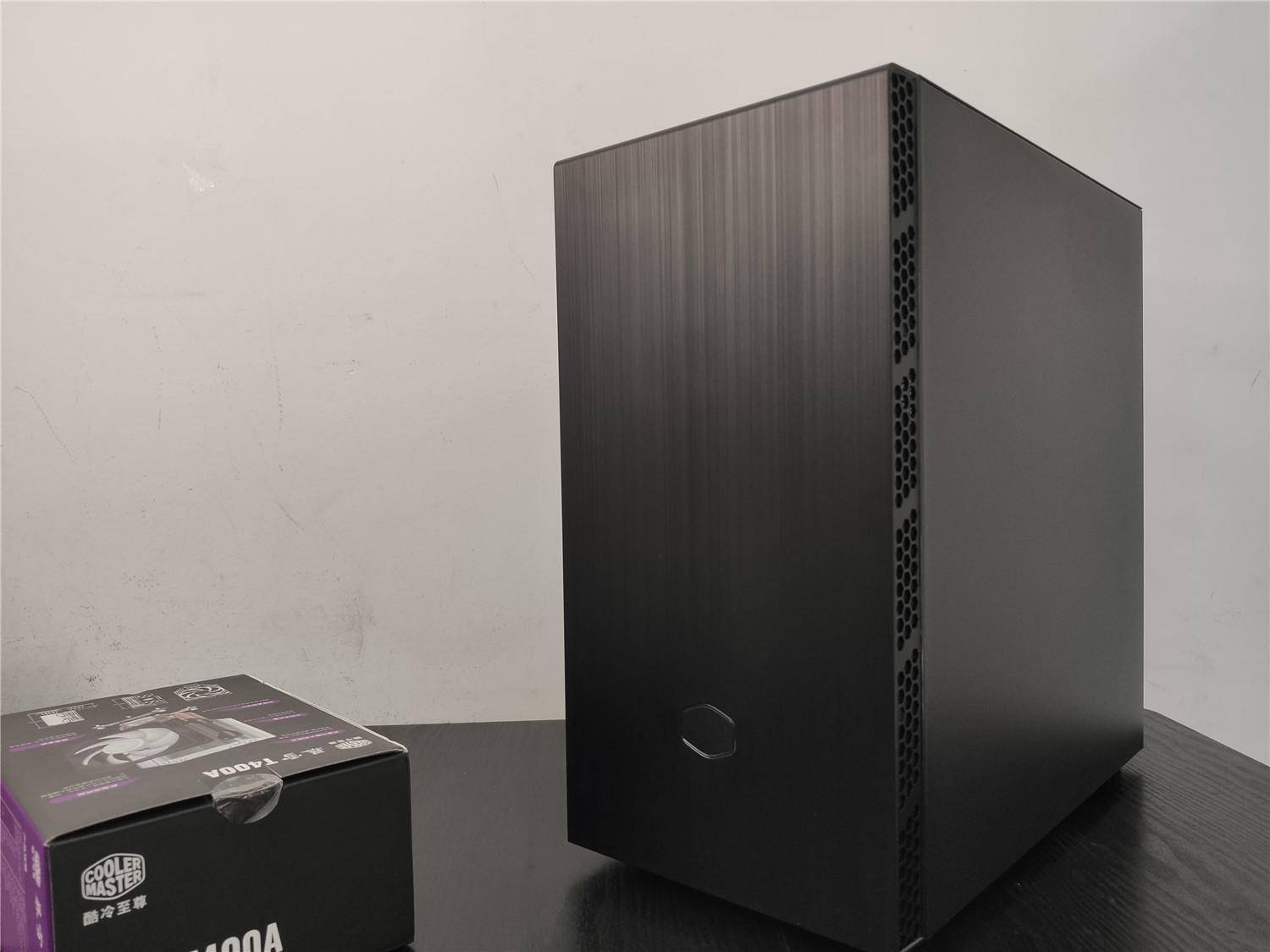 廿五爱装机酷冷至尊mb400l智瞳铁侧版装机体验