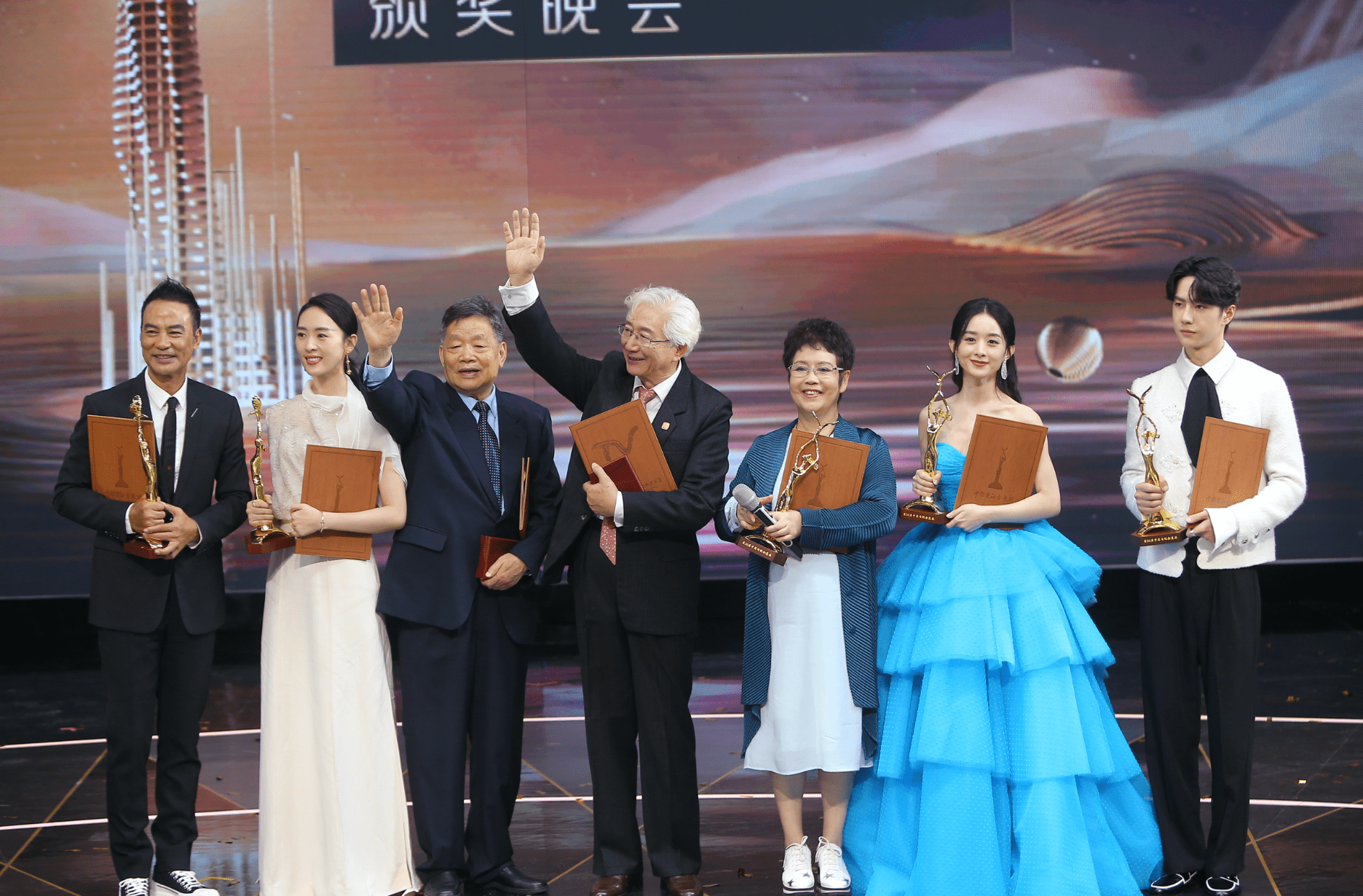 第30届中国电视金鹰奖 :任达华童瑶拿下视帝视后