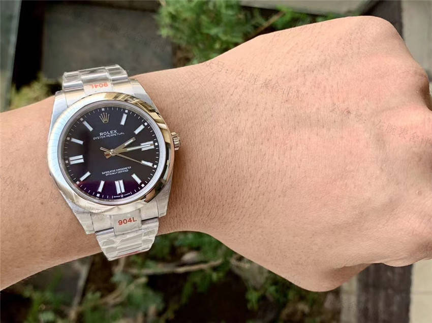 左腕表舍:ew新款彩色盘面蚝式恒动,七色不重样