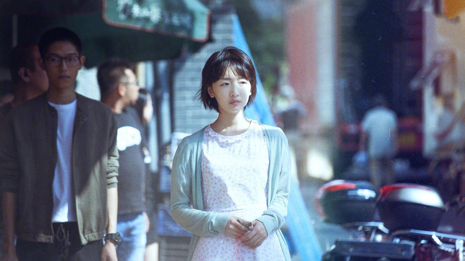 同样是青春片周冬雨的阳台上口碑崩坏黄尧的过春天却好评如潮