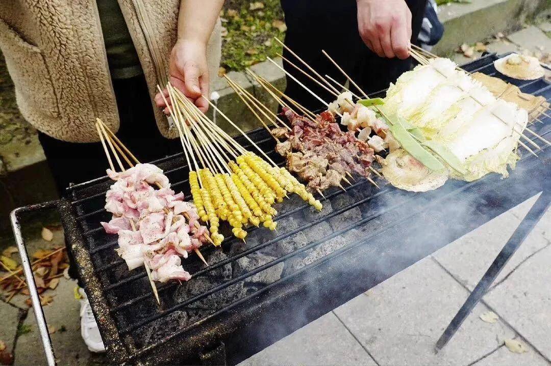 云澜湾嗨玩攻略电音啤酒赏花乐烧户外游乐温泉养生烧烤