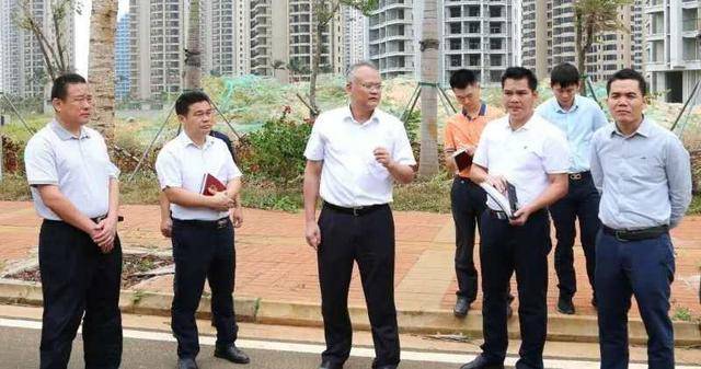 一一海南省临高县委书记深入基层调研