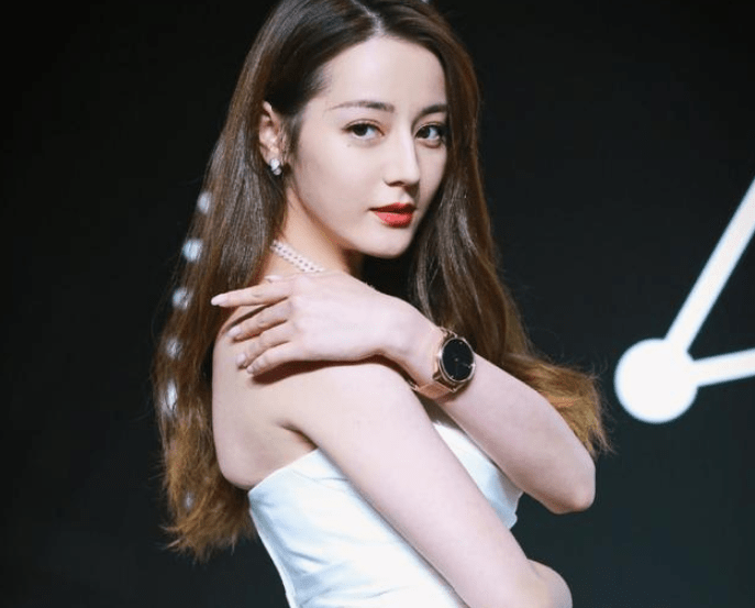被演戏"耽误"的明星:黄渤歌手,模特杨颖,配音迪丽热巴