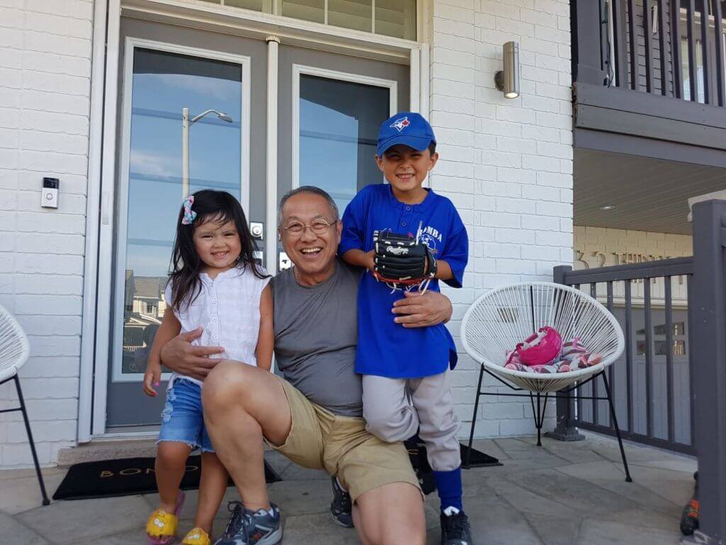 71岁tvb老戏骨承认离巢,结束30年宾主关系,曾追求薛家燕_于洋