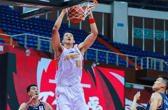 原创以儆效尤沈梓捷秀soma步被吹违规吉林虎王孙军怒怼裁判闫军