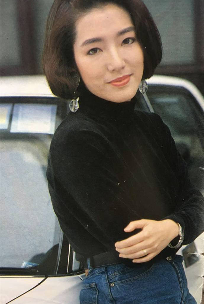 52岁女星公开恋情,曾坦言想结婚,想嫁比她大的有钱人_关宝慧