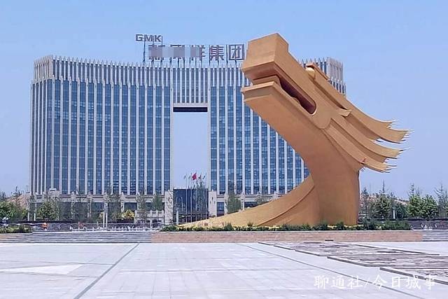 万元营收蝉联榜单榜首,新凤祥控股集团和鲁西集团分别以4814084万元