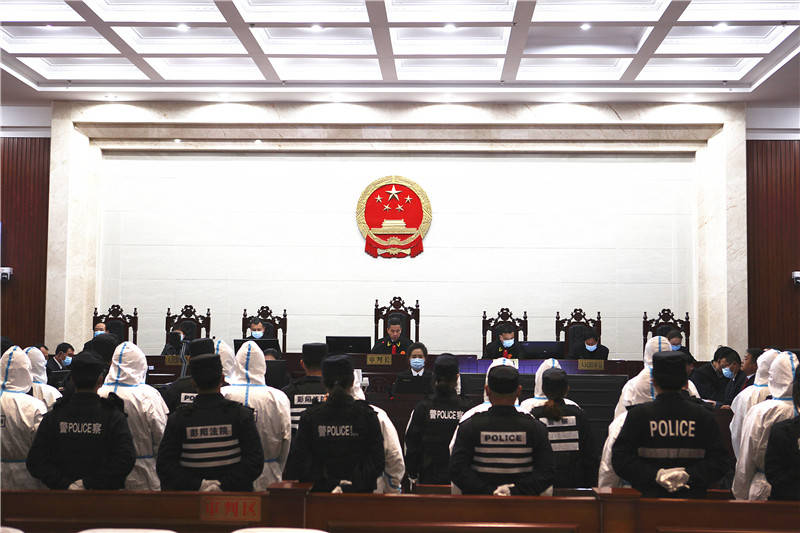 固原市原州区人民检察院派员出庭支持公诉马小兵等人涉黑犯罪案件_米