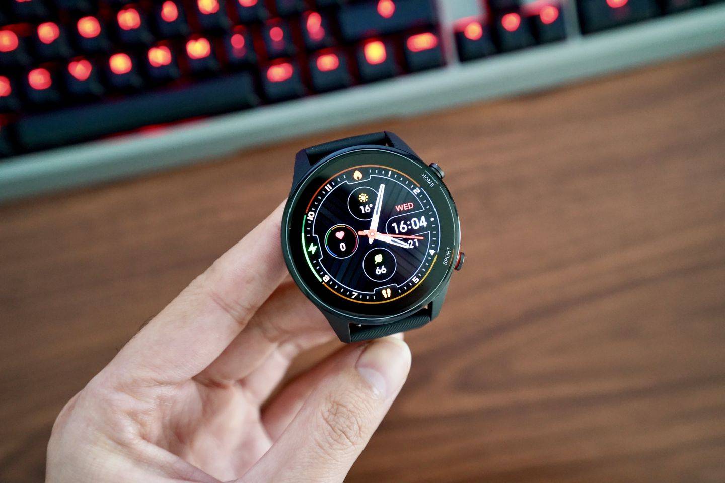 小米手表color运动版详细评测 比标准版加量减价在哪里?