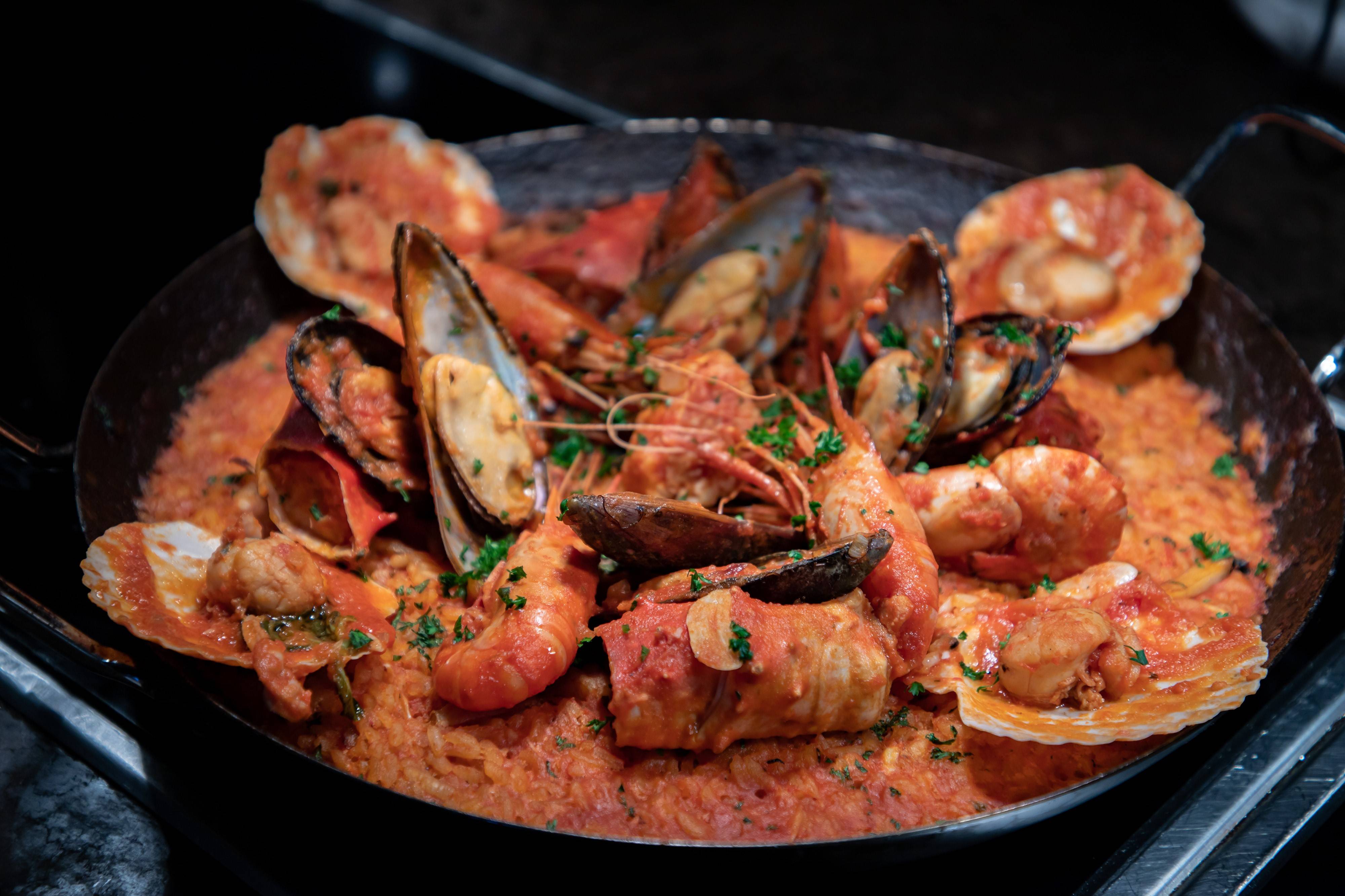 禹洲温德姆燃情西班牙美食节