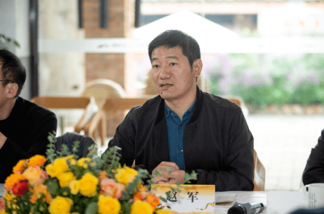 中国美术学院油画系副主任,教授,小镇美学榜样总评委赵军随后的自由