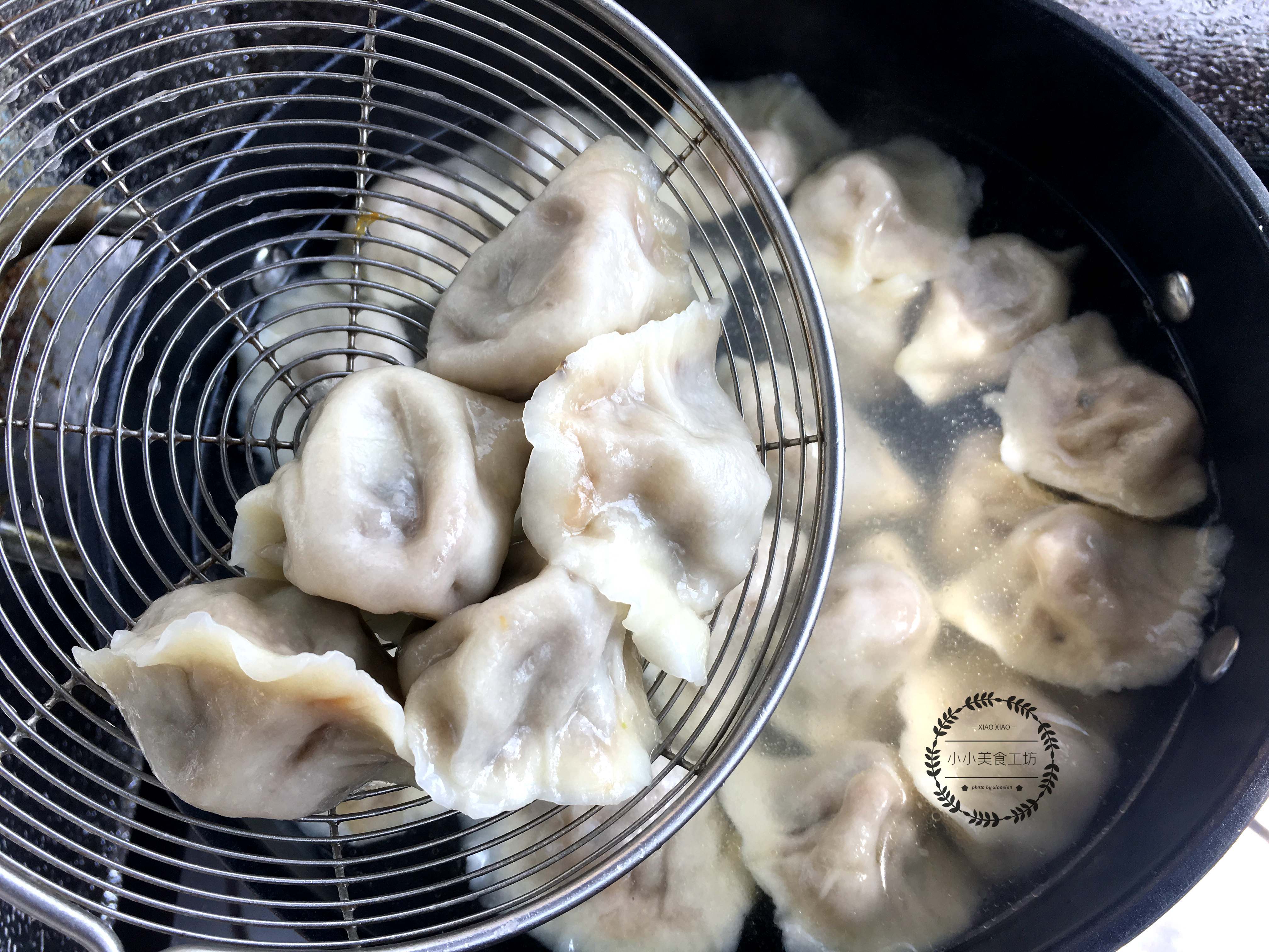 速冻饺子,最忌直接下锅煮,多加这1步,不破皮不露馅,3分钟出锅