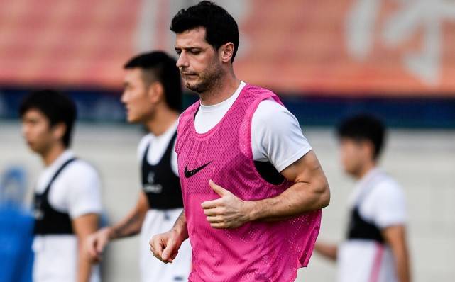 哲马伊利是深足在备战中甲联赛引进的一位外援,由当时的球队主帅