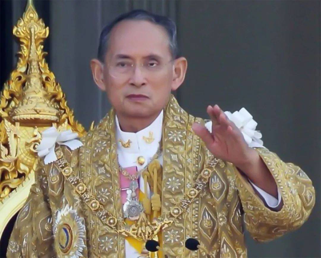 泰国唯一混血儿国王英勇善战统一暹罗最后竟被养子杀害在宫中