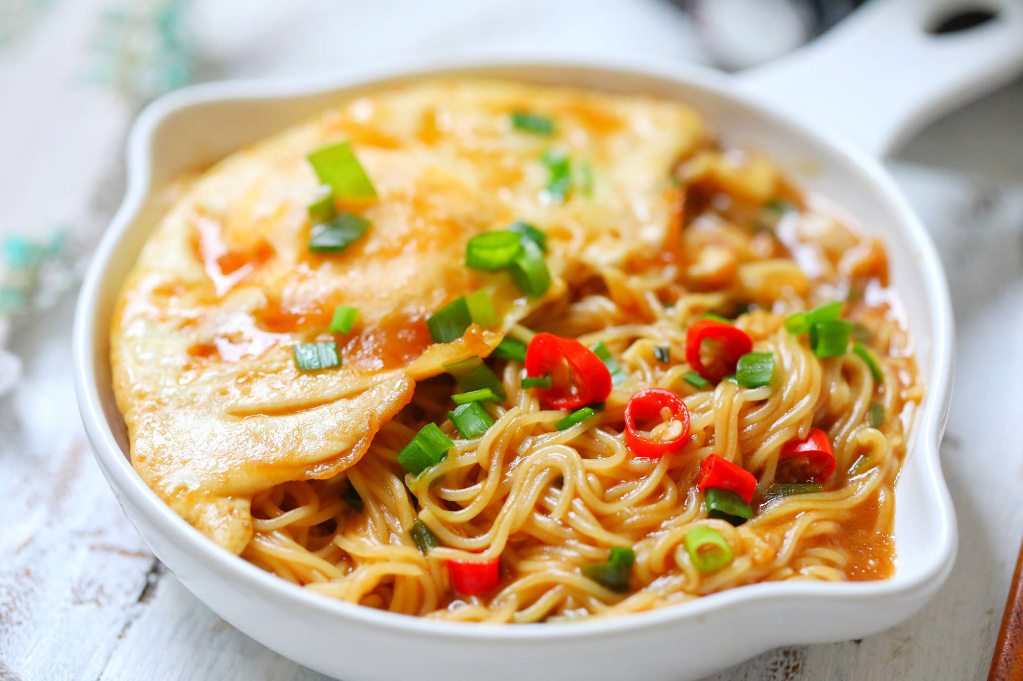 原创早餐一碗元气满满的荷包蛋焖面热乎的真舒服汤汁浓郁好吃过瘾