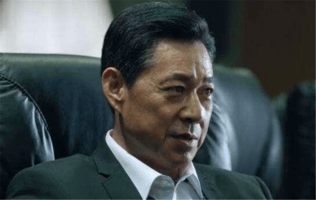 为什么都说《人民的名义》里的田国富是小人?_瑞金