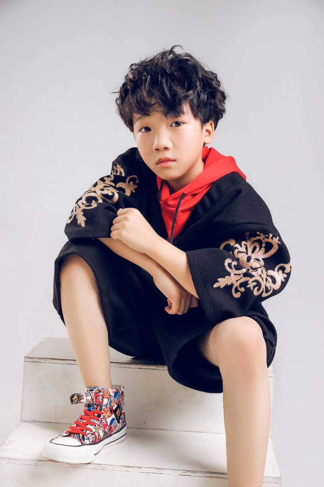 七岁张梓扬连续主演四部剧杀青第十项世界纪录产生