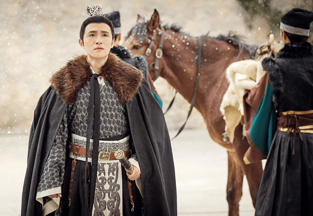 原创长江边发现东汉墓墓内出土珍贵的陶棺揭示古代高超的烧陶技术