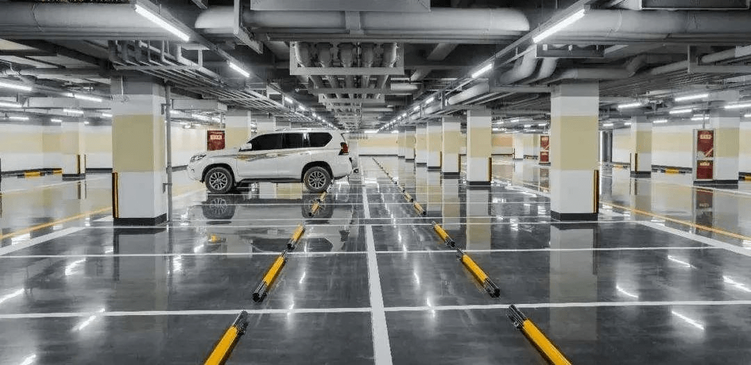 地下停车场常用地坪对比_金刚砂