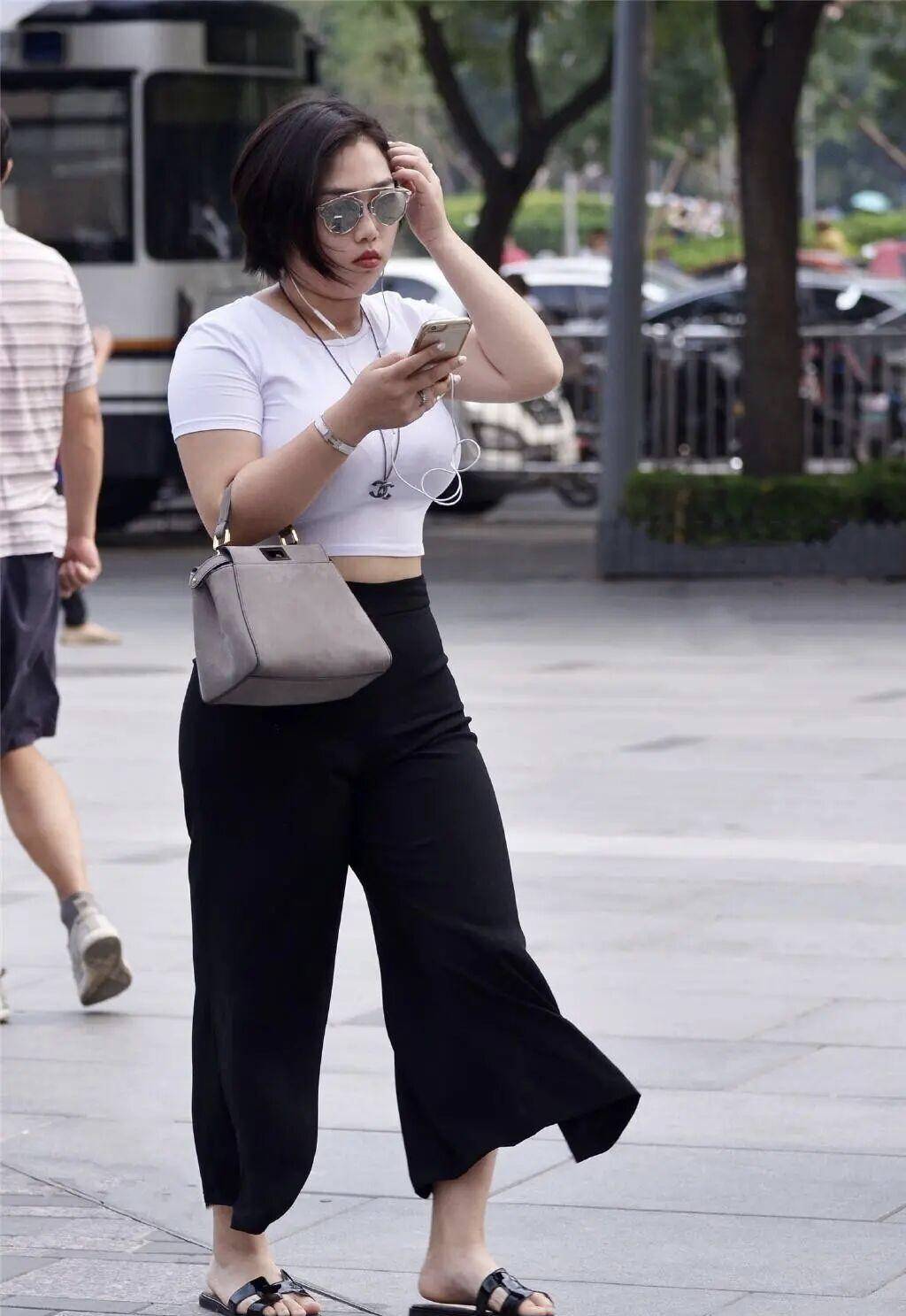 五大三粗的女孩别抱侥幸心理这样穿会让你后悔莫及