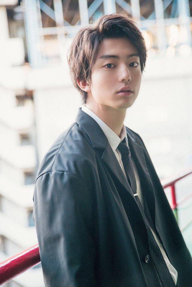 伊藤健太郎肇事逃逸,曾出演多部漫改剧,网友表示房子塌了_手机搜狐网
