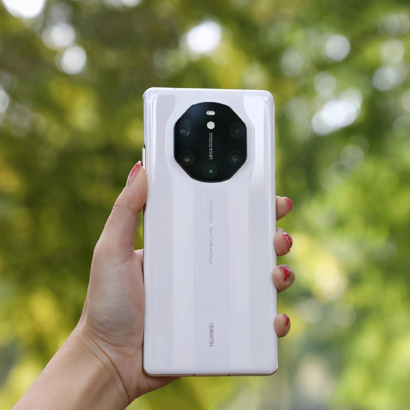 华为mate40系列四部旗舰到底该买哪一款对比之后才知道