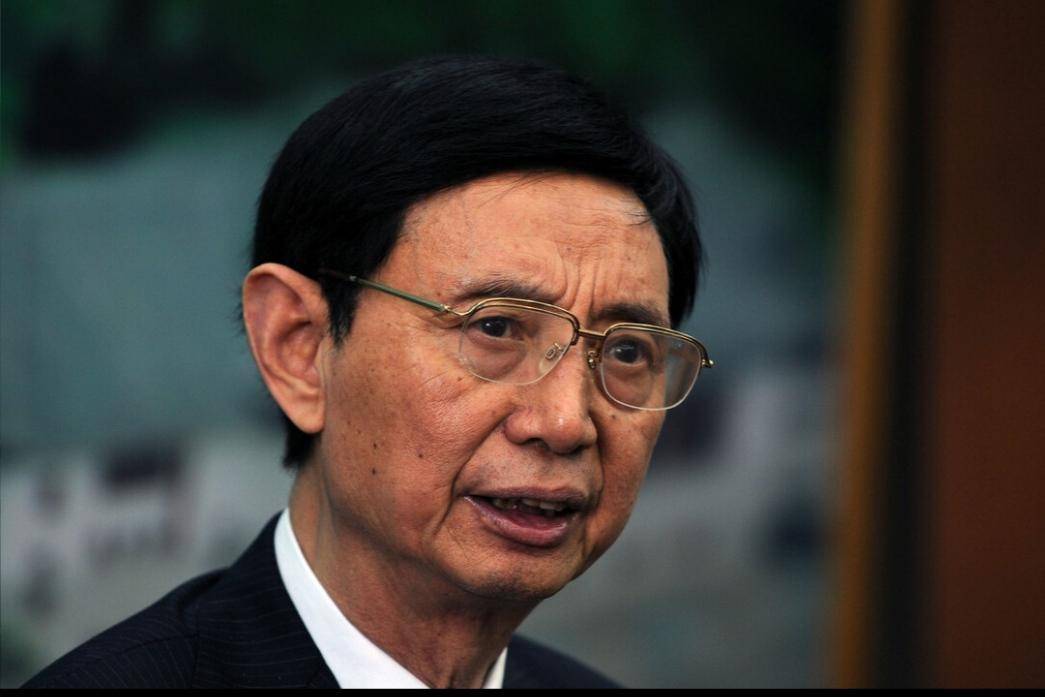 自己连1个亿都还不起,儿子却有价值2亿的豪车,吃顿饭花40万_蒋鑫