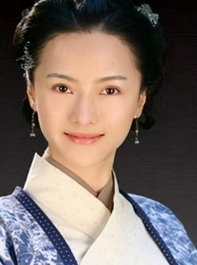 原创意外进圈被称最美甄宓与小6岁金瀚相恋张芷溪到底有何魅力