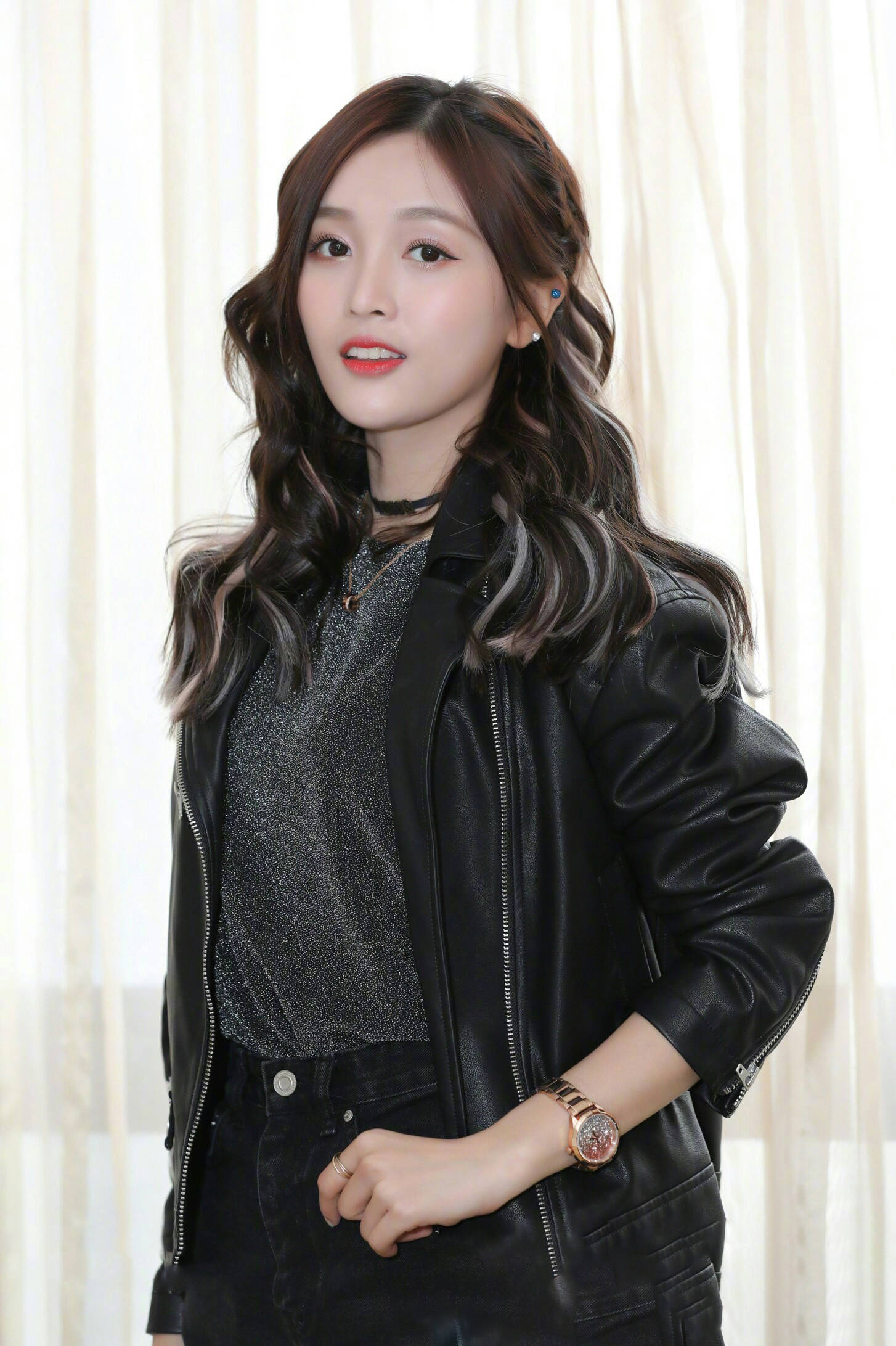 肖战热度有望回归,新剧《斗罗大陆》迎来好消息,网友表示追定了_吴宣