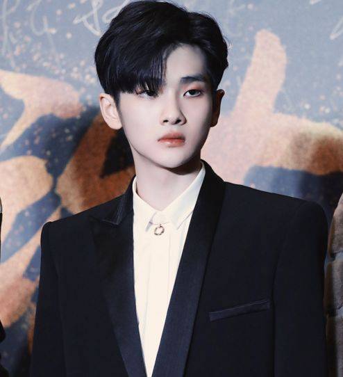 原创· 11-02 20:10 订阅 谁都没想到周震南最近事业搞得顺利,塌房也