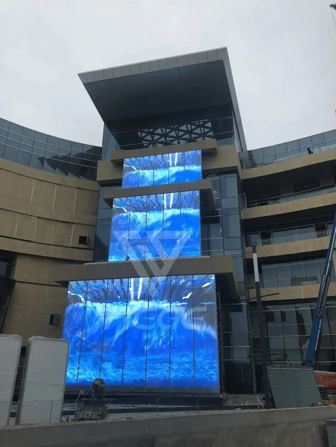 铁歌苏州相城吾悦广场3层瀑布屏