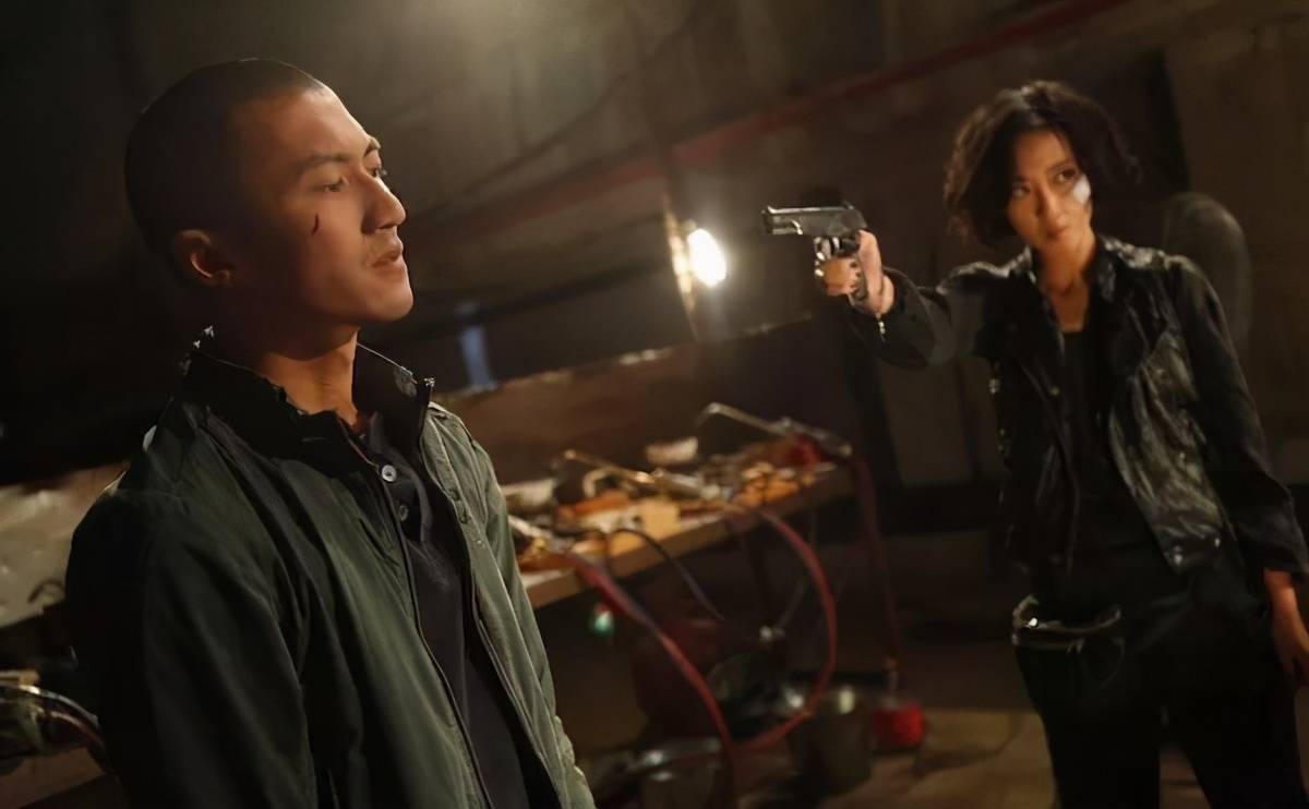 《无间道》后,又一部经典卧底港片,谢霆锋的封帝之作