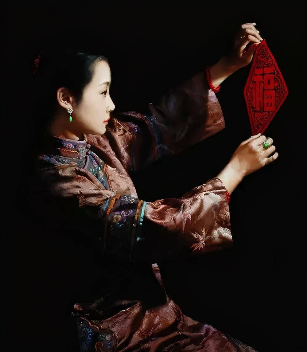 油画里的古典美女那份东方神韵宛若古典的花