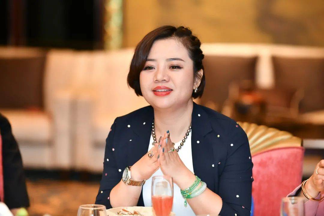 (中国)东莞崔佧家居有限公司 梁燕贞▲著名主持人