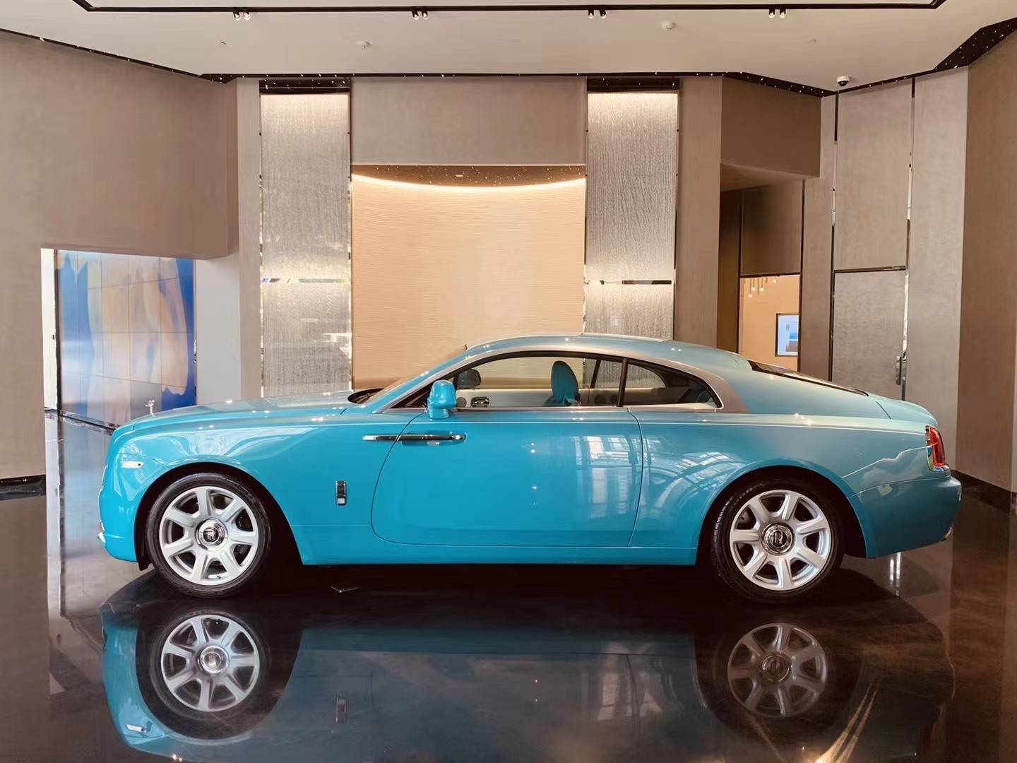 20款劳斯莱斯魅影高品质 港口现车折扣低价