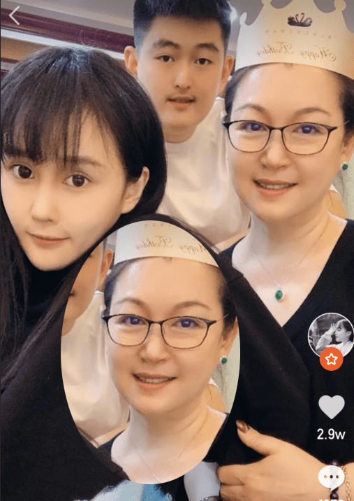 赵本山女儿球球在社交平台晒出一段视频,视频中有球球与哥哥赵一楠