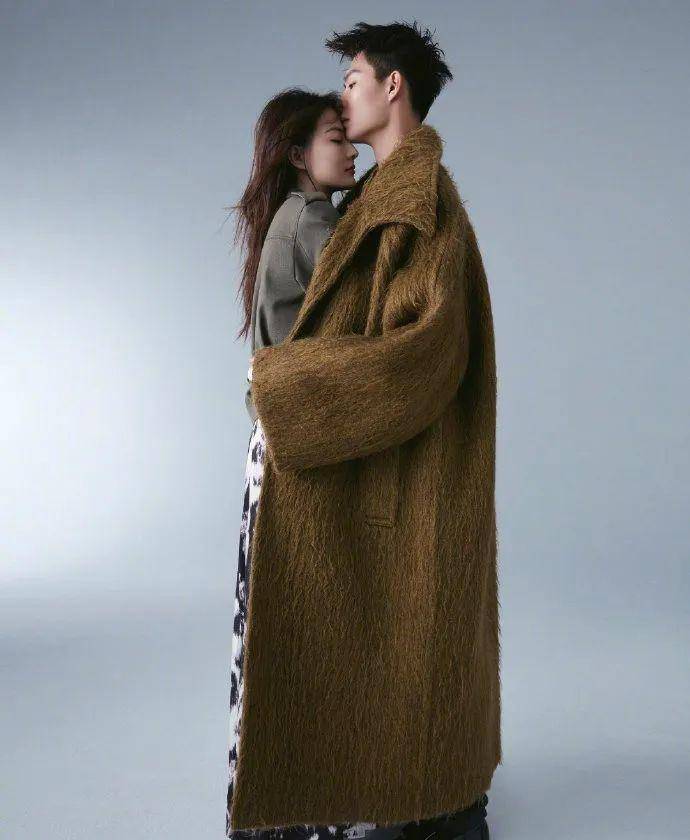 情侣杂志甜蜜探班都是假的_张铭