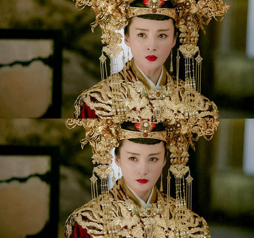 原创杨紫秦岚迪丽热巴谁的皇后造型深得你心