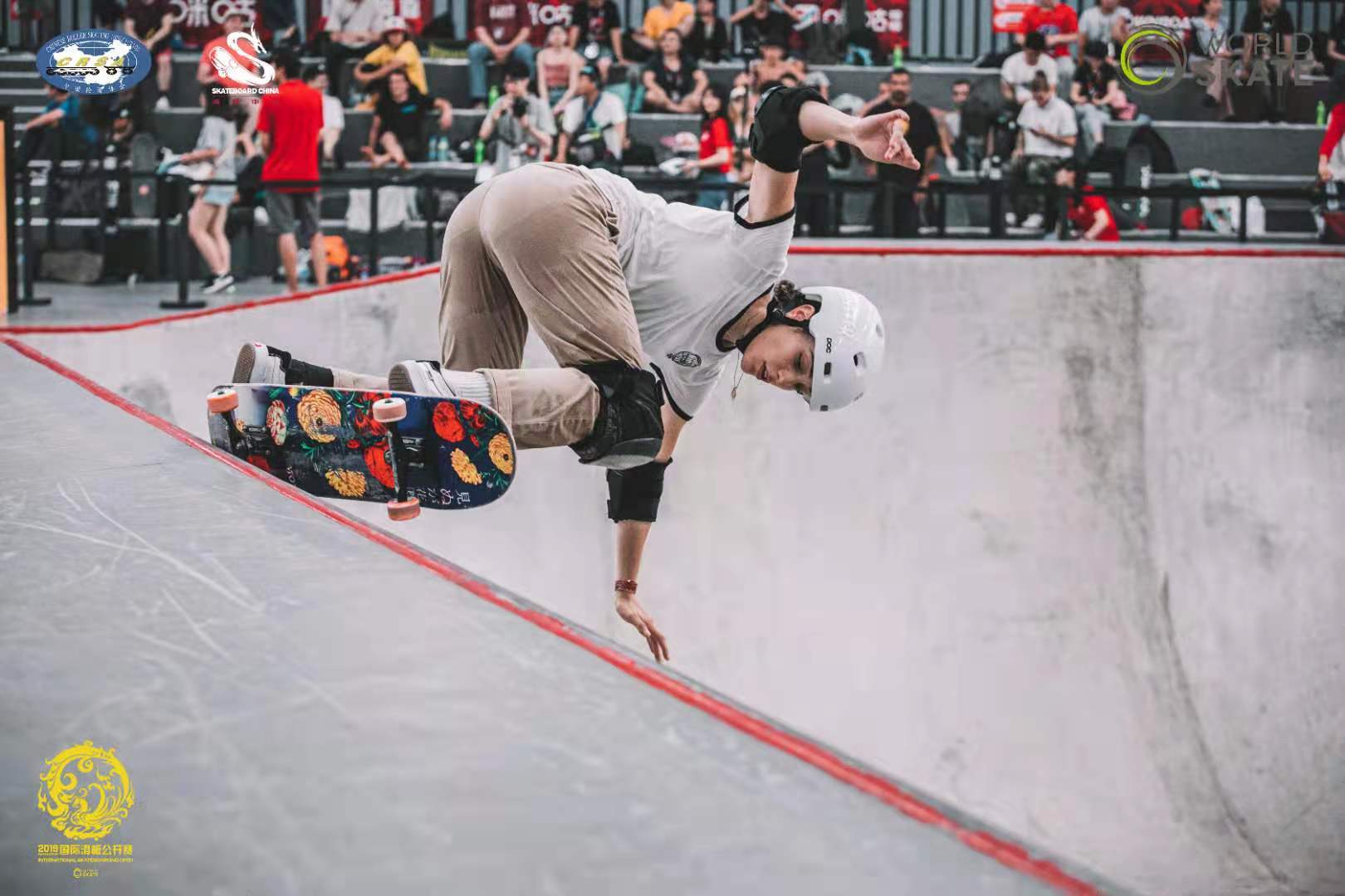 skater's talk丨纵使艰难险阻,依旧砥砺前行——amar hadid_滑板