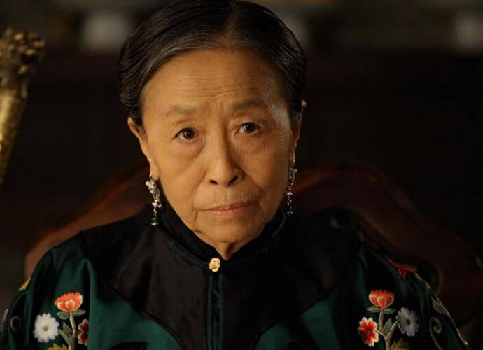 中的老巫婆,《铁齿铜牙纪晓岚2》中的阮媒婆,以及《武林外传》中李