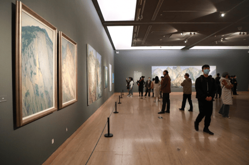 “华山十年——田学森油画展”在中国美术馆举办